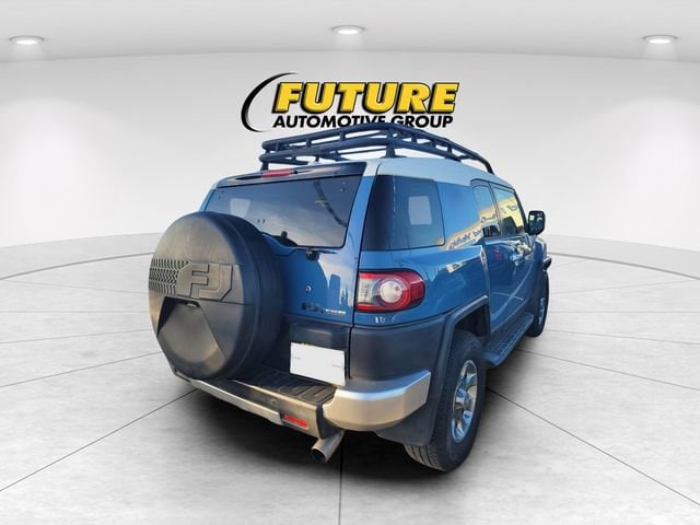 2013 Toyota FJ Cruiser photo 3