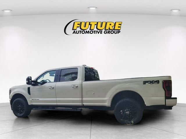 2020 Ford Super Duty F-250 SRW LARIAT photo 4