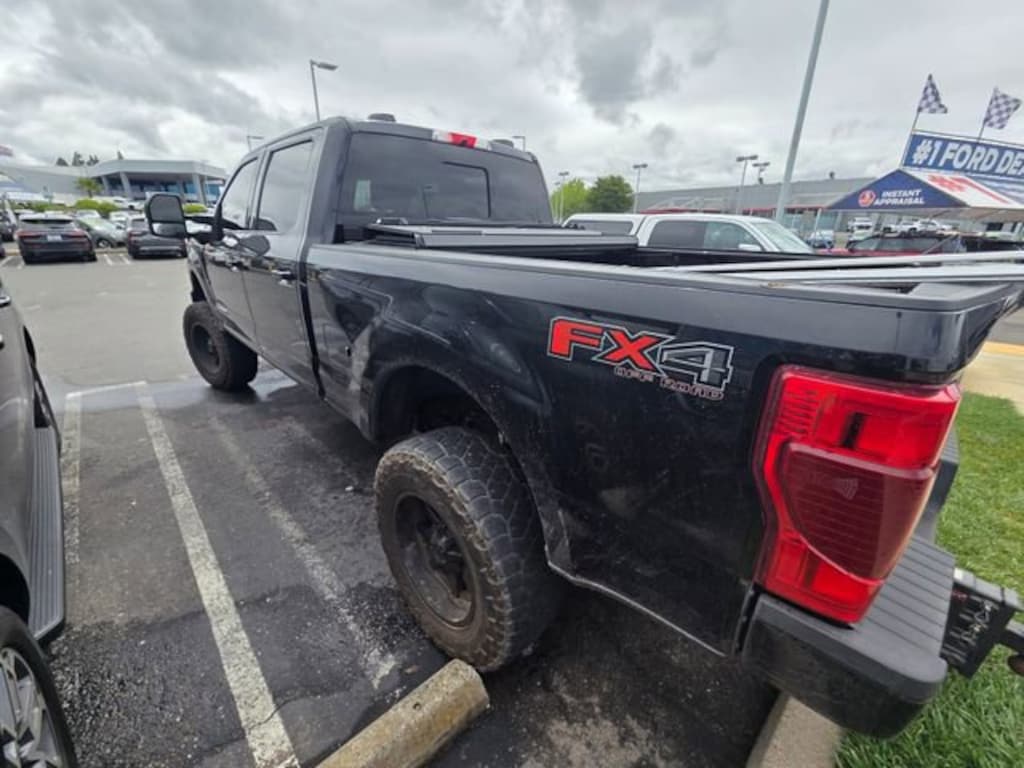 Used 2022 Ford Super Duty F-250 SRW Platinum Crew Cab Pickup