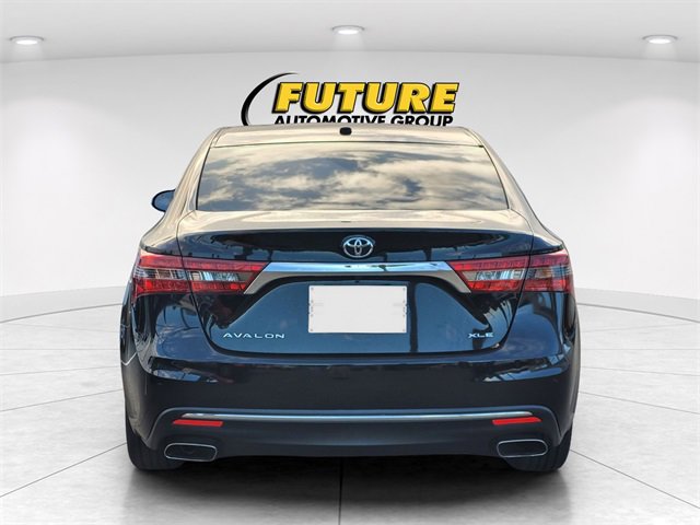 2016 Toyota Avalon photo 4