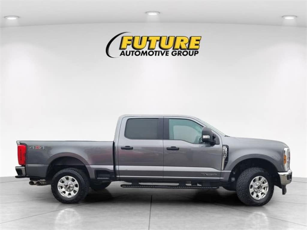 Used 2024 Ford Super Duty F-250 SRW XLT Crew Cab Pickup