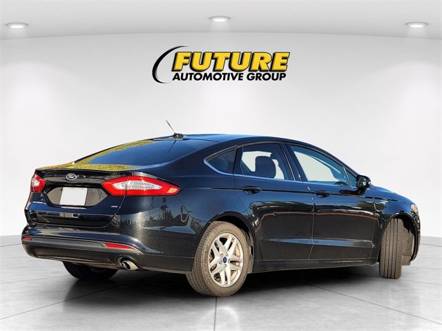 2014 Ford Fusion SE photo 3