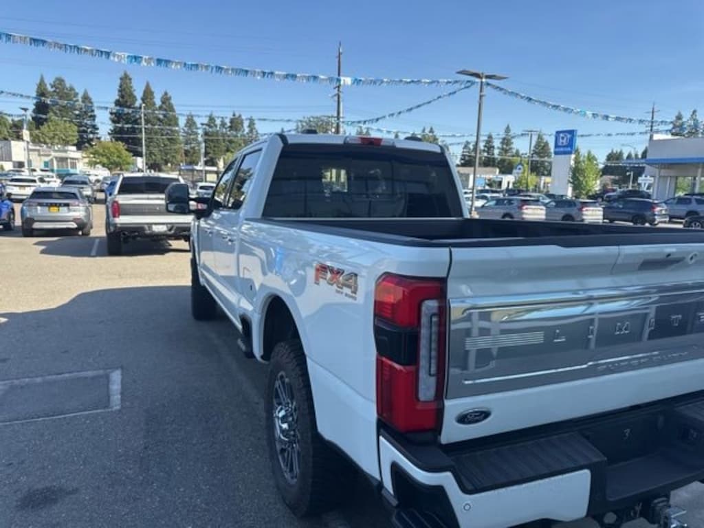 Used 2023 Ford Super Duty F-350 SRW Limited Crew Cab Pickup