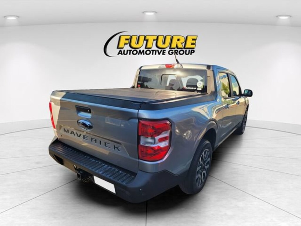 Used 2024 Ford Maverick LARIAT Crew Cab Pickup