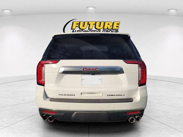 2021 GMC Yukon XL Denali photo 4