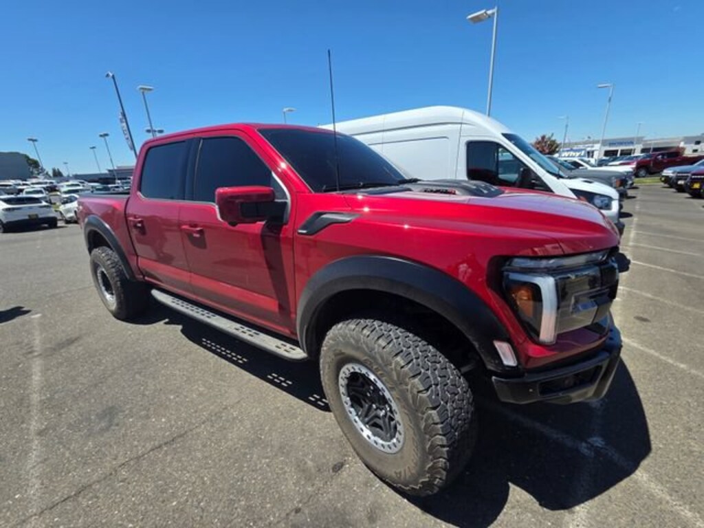 Used 2025 Ford F-150 Raptor Crew Cab Pickup
