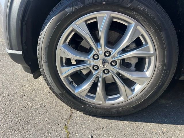 2021 Ford Explorer XLT photo 4