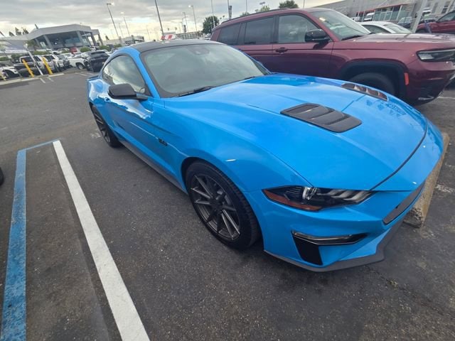 2022 Ford Mustang GT photo 2