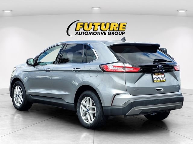 2022 Ford Edge SEL photo 5