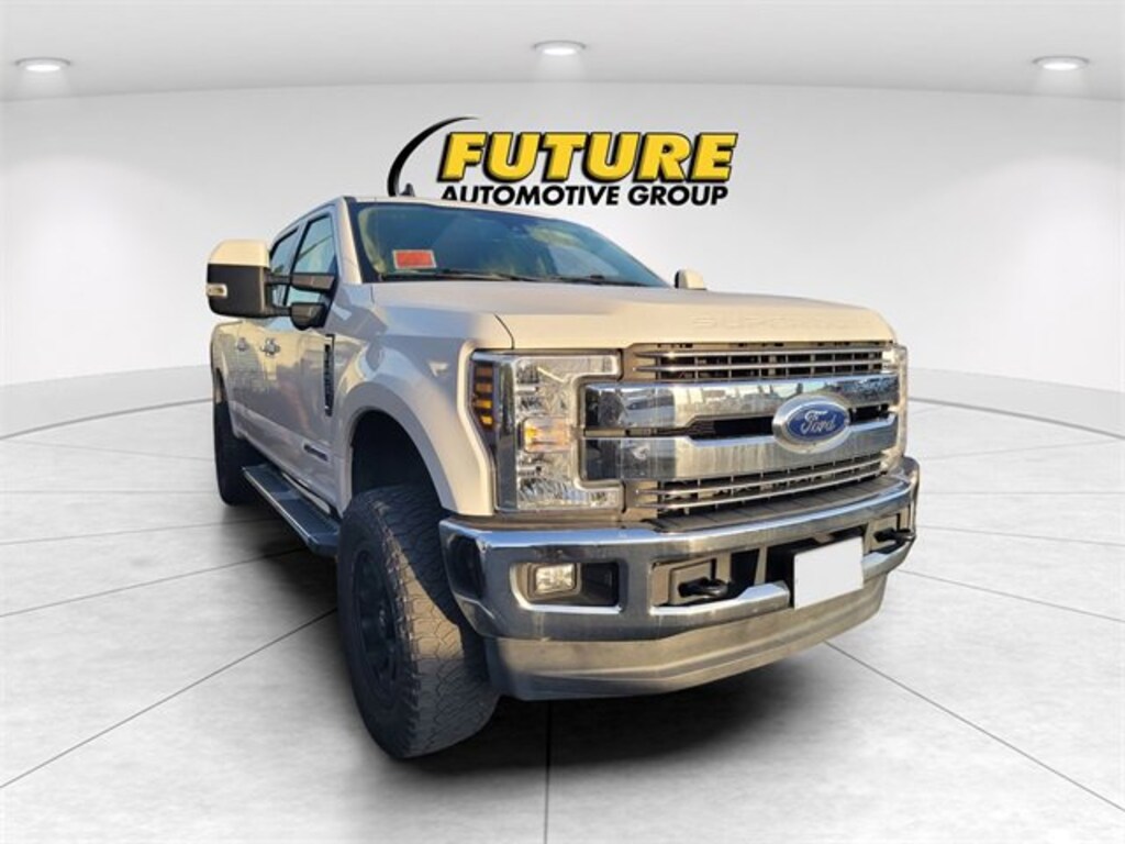 Used 2019 Ford Super Duty F-250 SRW LARIAT Crew Cab Pickup