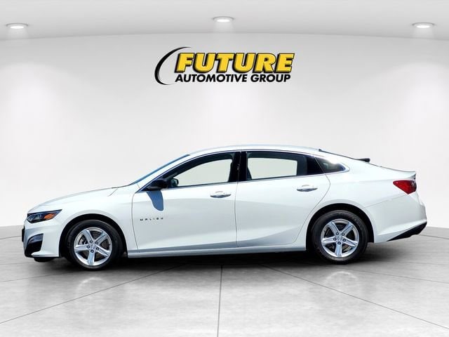 2022 Chevrolet Malibu LS photo 6
