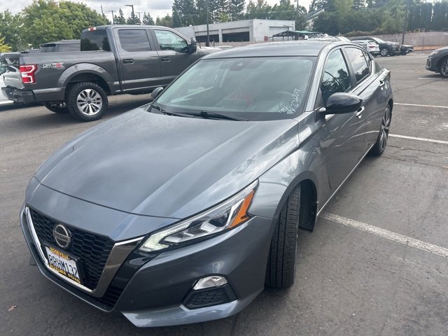 2020 Nissan Altima 2.5 SR photo 3