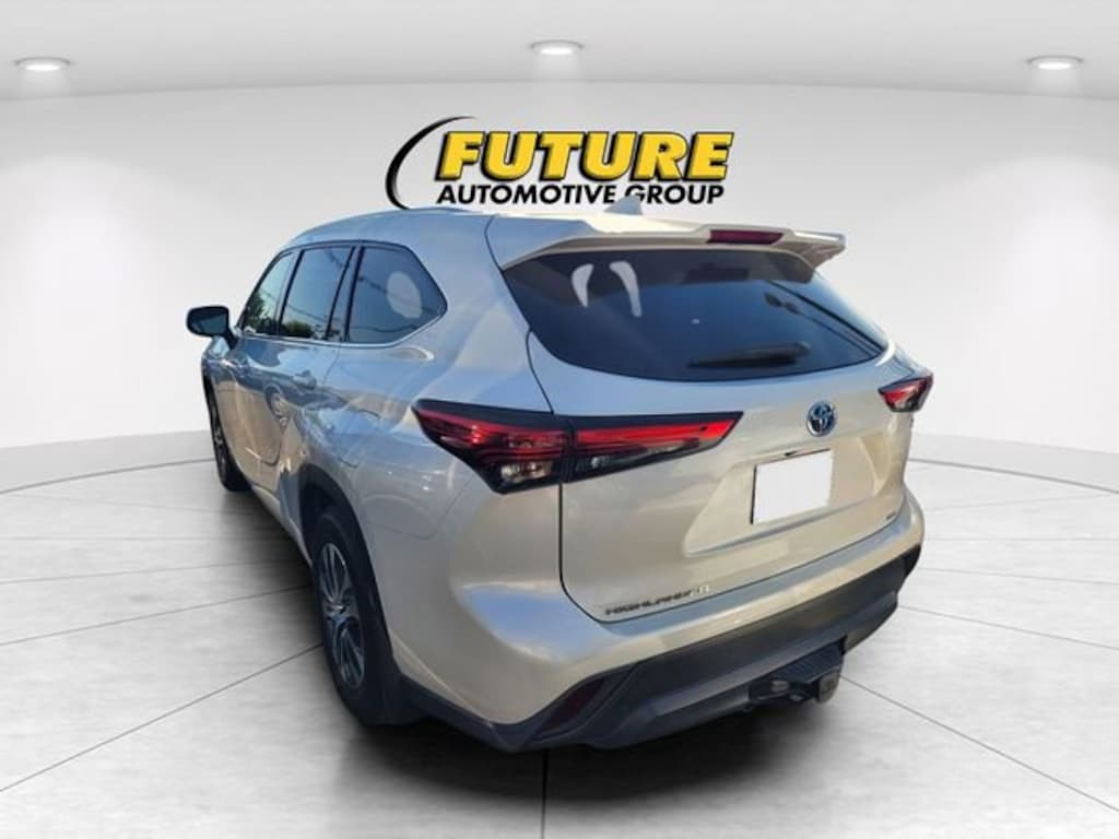 Certified 2021 Toyota Highlander Hybrid XLE Sport Utility