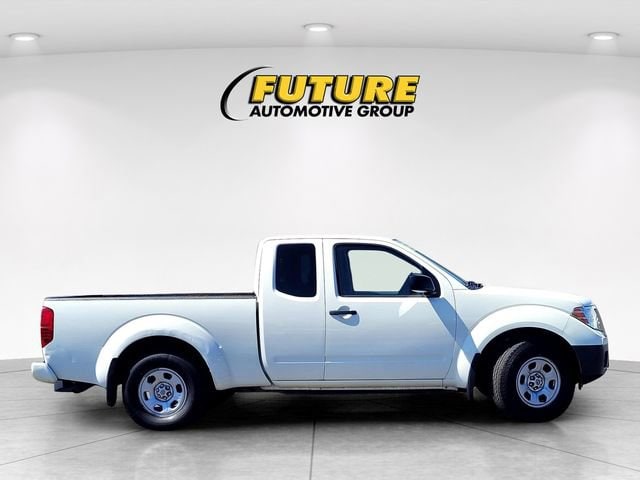 2020 Nissan Frontier S photo 2