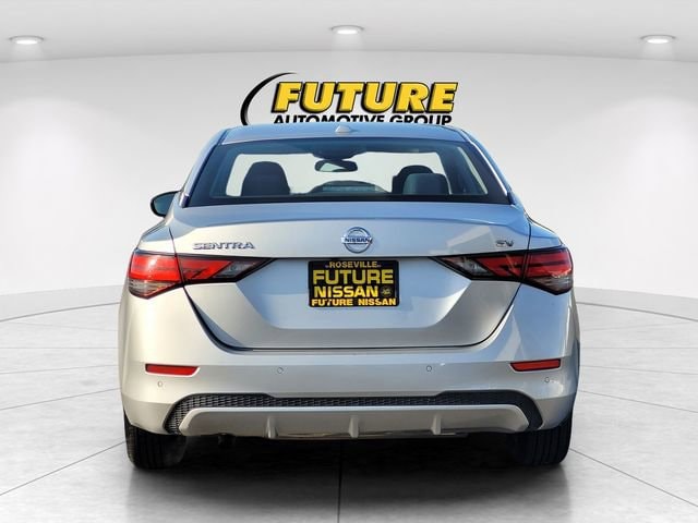 2023 Nissan Sentra SV photo 3