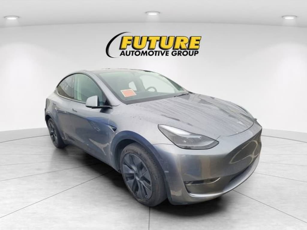 Used 2025 Tesla Model Y Long Range Sport Utility