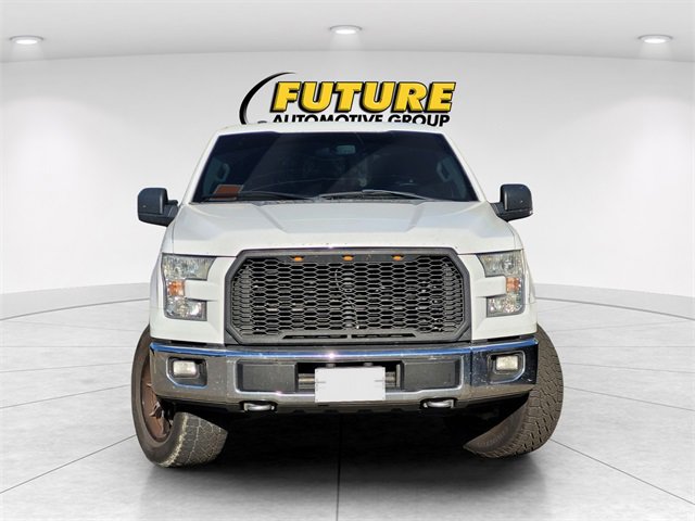 2015 Ford F-150 XLT photo 2