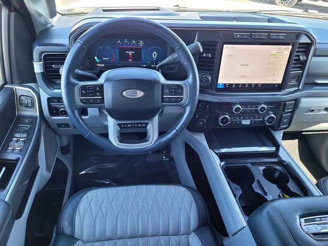 2024 Ford Super Duty F-450 DRW Limited photo 3