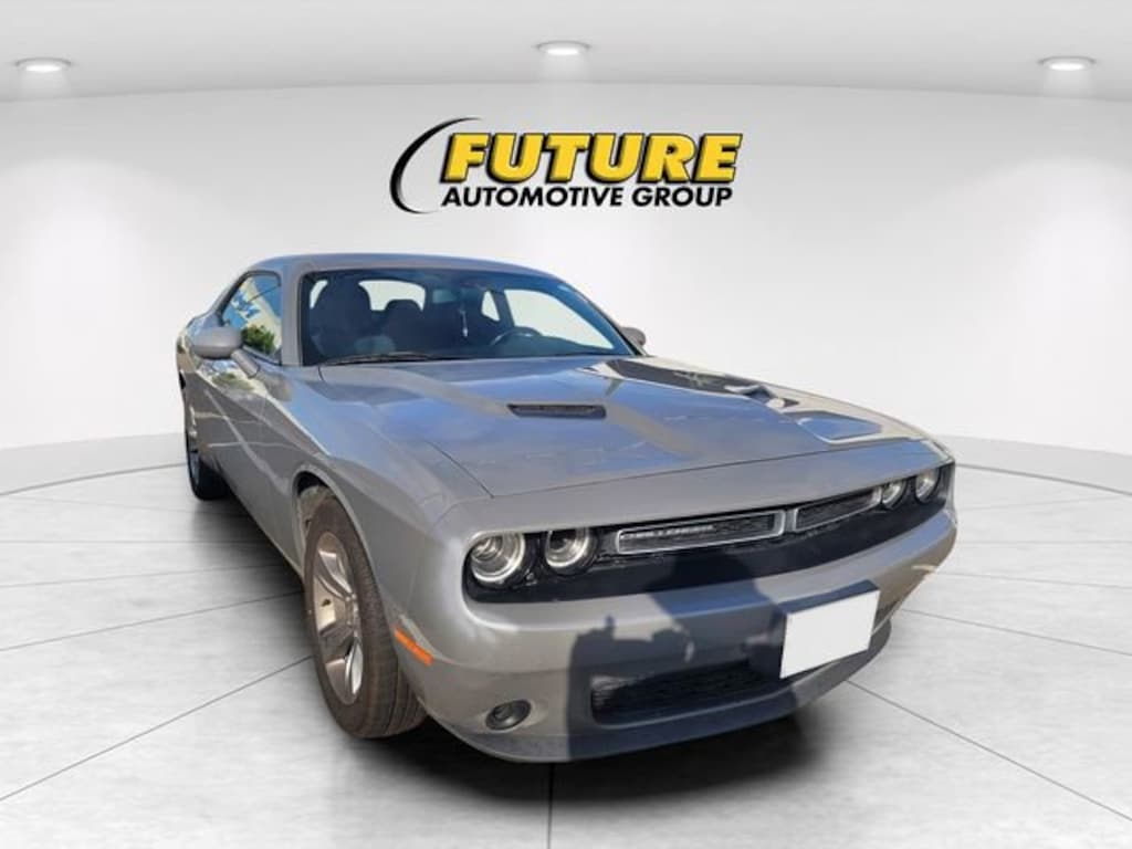 Certified 2019 Dodge Challenger SXT 2dr Car