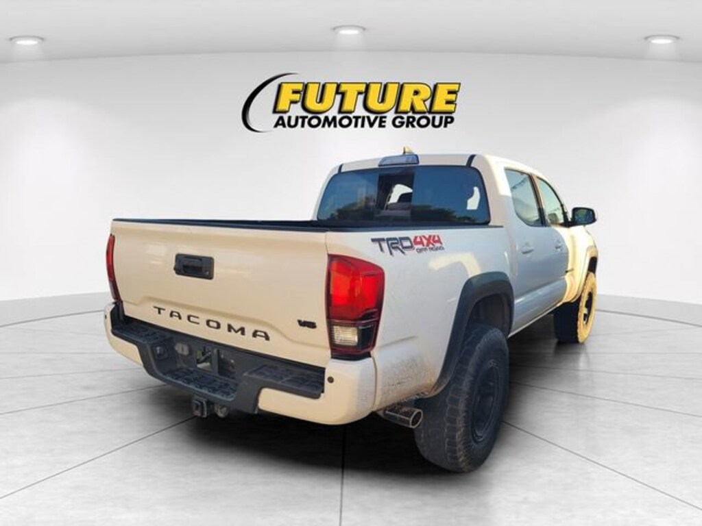Used 2019 Toyota Tacoma 4WD TRD Off-Road Crew Cab Pickup