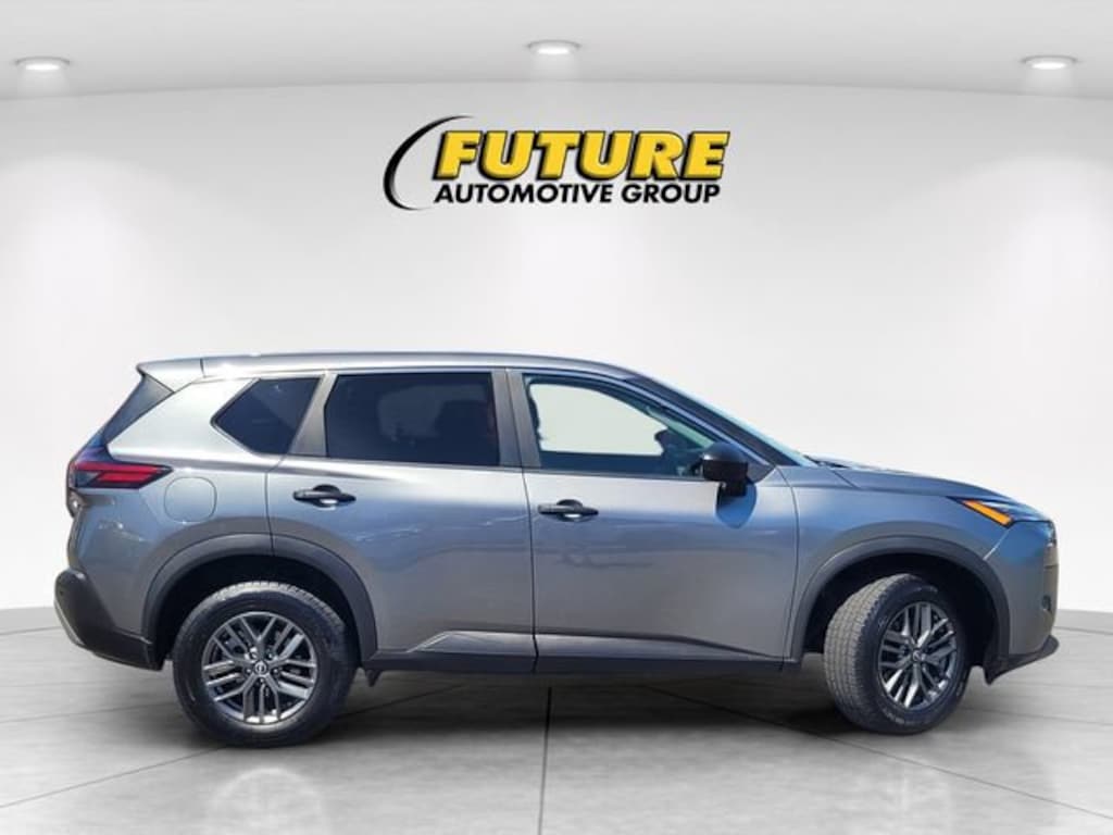 Used 2023 Nissan Rogue S Sport Utility
