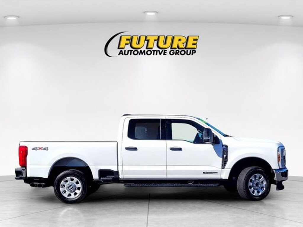 Certified 2024 Ford Super Duty F-250 SRW XLT Crew Cab Pickup