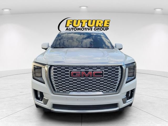 2021 GMC Yukon XL Denali photo 2