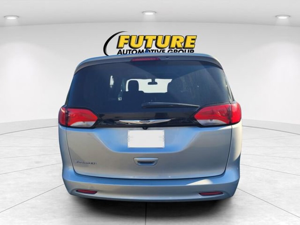 Used 2022 Chrysler Voyager LX Mini-van, Passenger