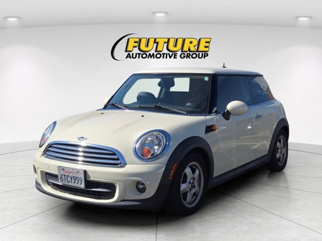 Used 2011 MINI Cooper Hardtop Hatchback