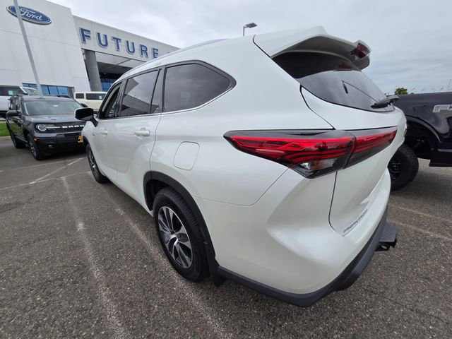 2021 Toyota Highlander Hybrid XLE photo 4