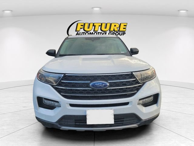 2023 Ford Explorer XLT photo 2