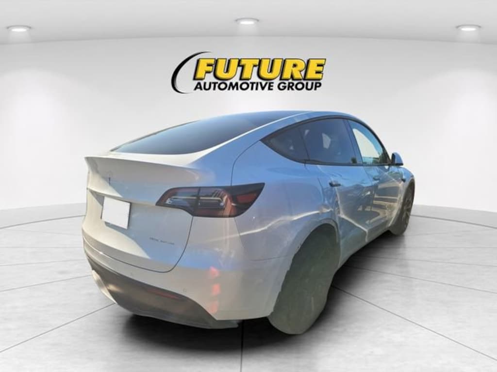 Used 2022 Tesla Model Y Long Range Sport Utility