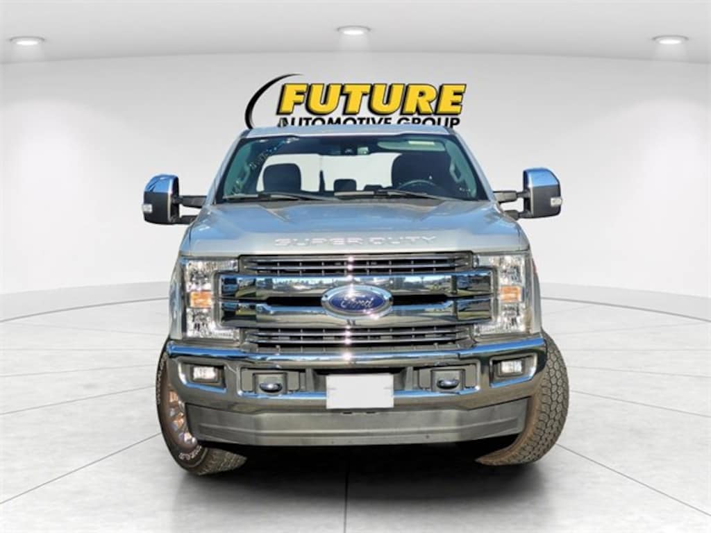 Used 2019 Ford Super Duty F-250 SRW LARIAT Crew Cab Pickup