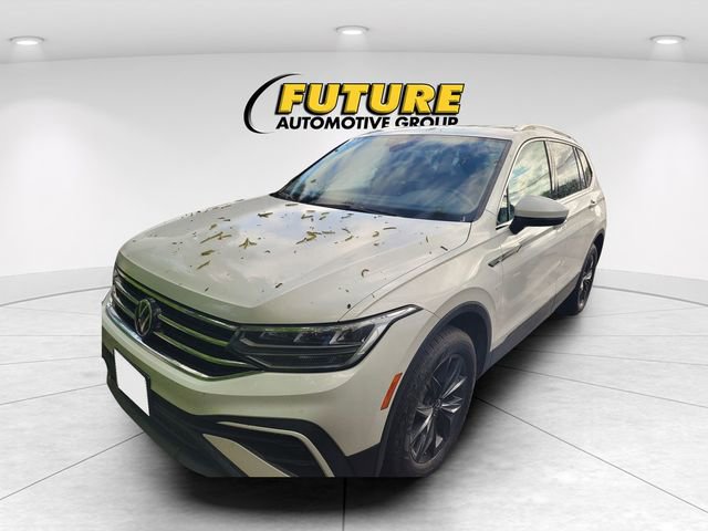2023 Volkswagen Tiguan SE photo 2