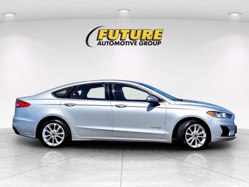 Used 2019 Ford Fusion Hybrid SE 4dr Car