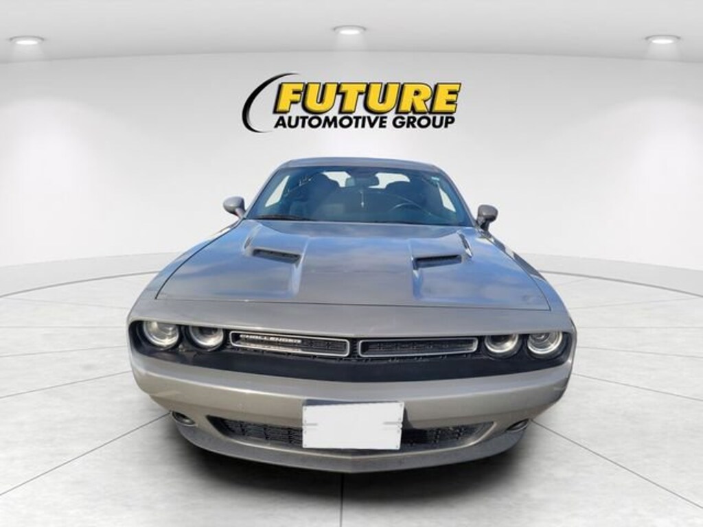Certified 2019 Dodge Challenger SXT 2dr Car