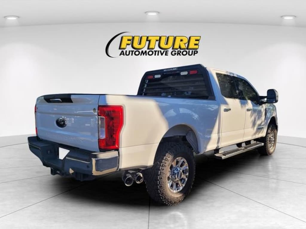 Certified 2017 Ford Super Duty F-250 SRW XLT Crew Cab Pickup