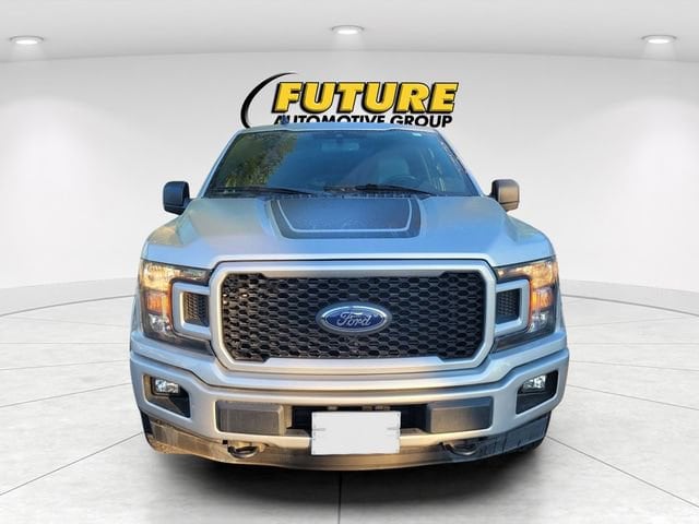 2019 Ford F-150 XLT photo 2