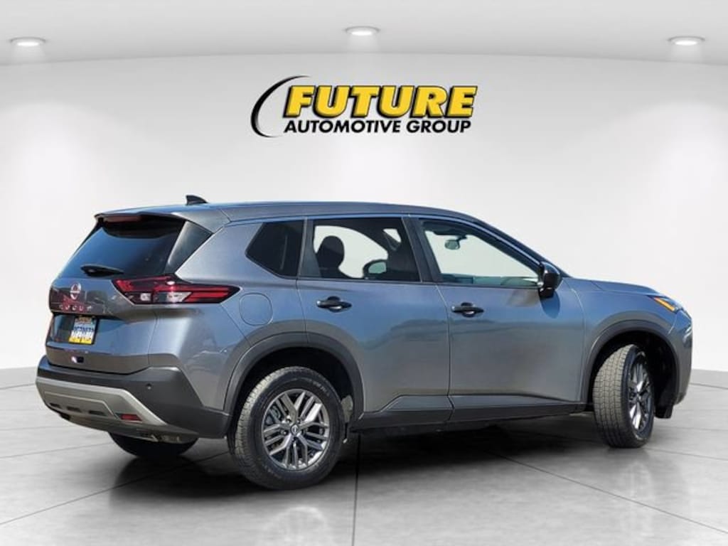 Used 2023 Nissan Rogue S Sport Utility