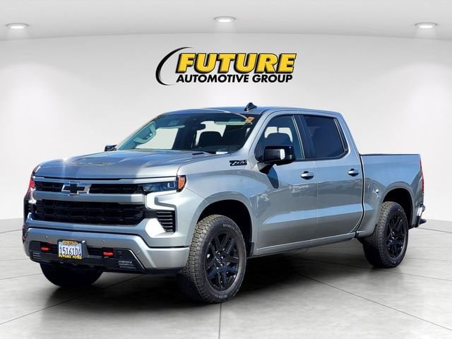 2025 Chevrolet Silverado 1500 RST photo 3