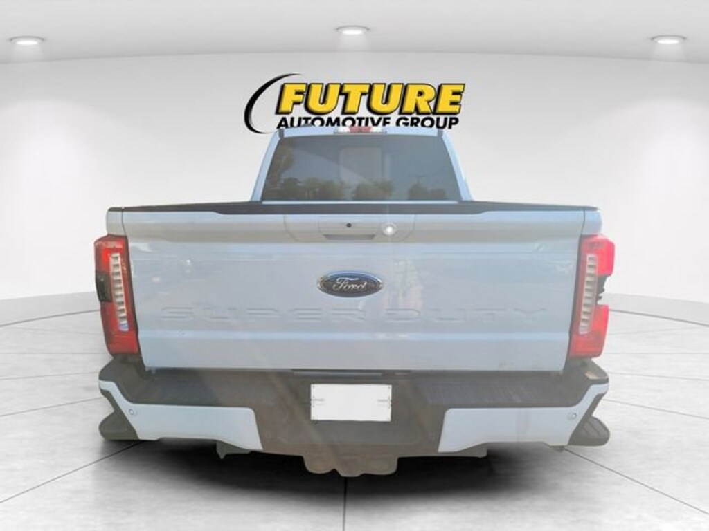 Used 2024 Ford Super Duty F-250 SRW LARIAT Crew Cab Pickup