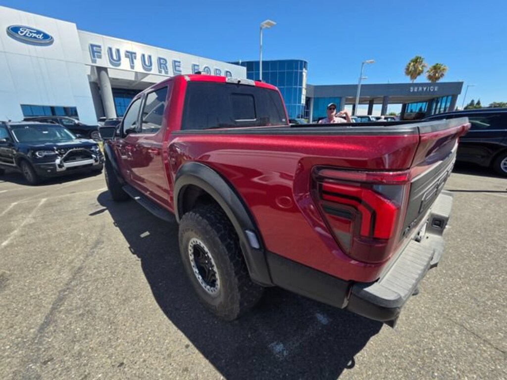Used 2025 Ford F-150 Raptor Crew Cab Pickup