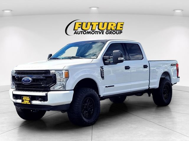 2022 Ford Super Duty F-250 SRW XLT photo 3