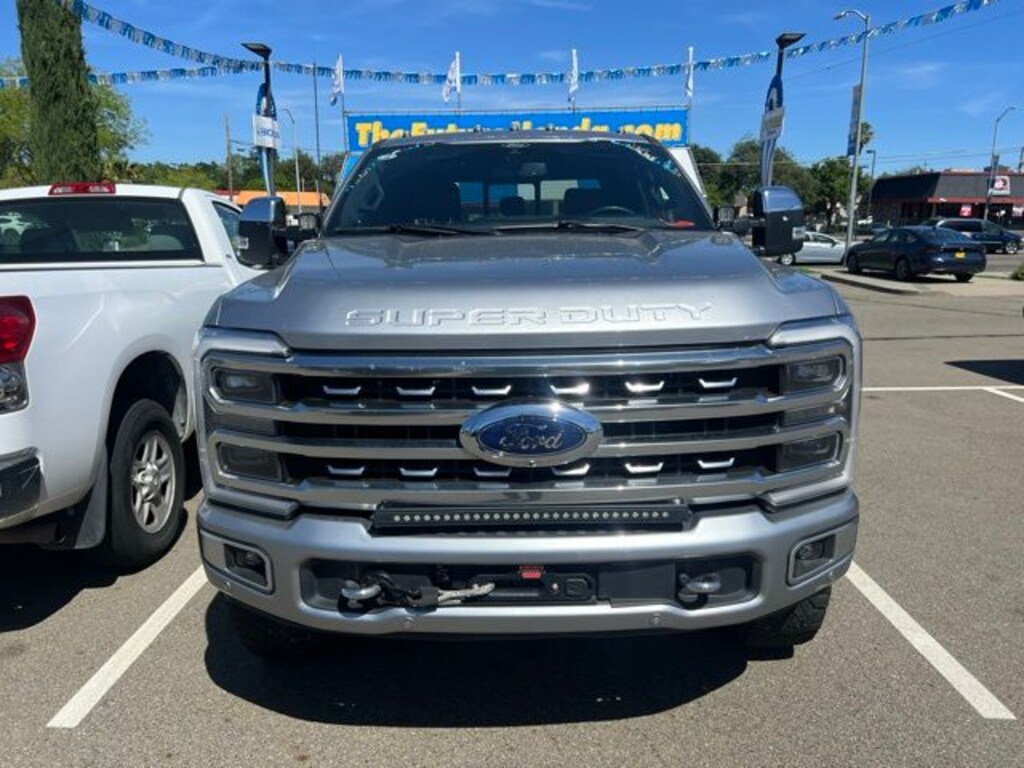 Used 2024 Ford F-250SD Platinum Truck