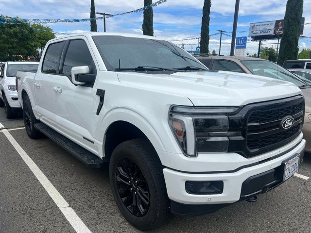 2025 Ford F-150 Lariat photo 5