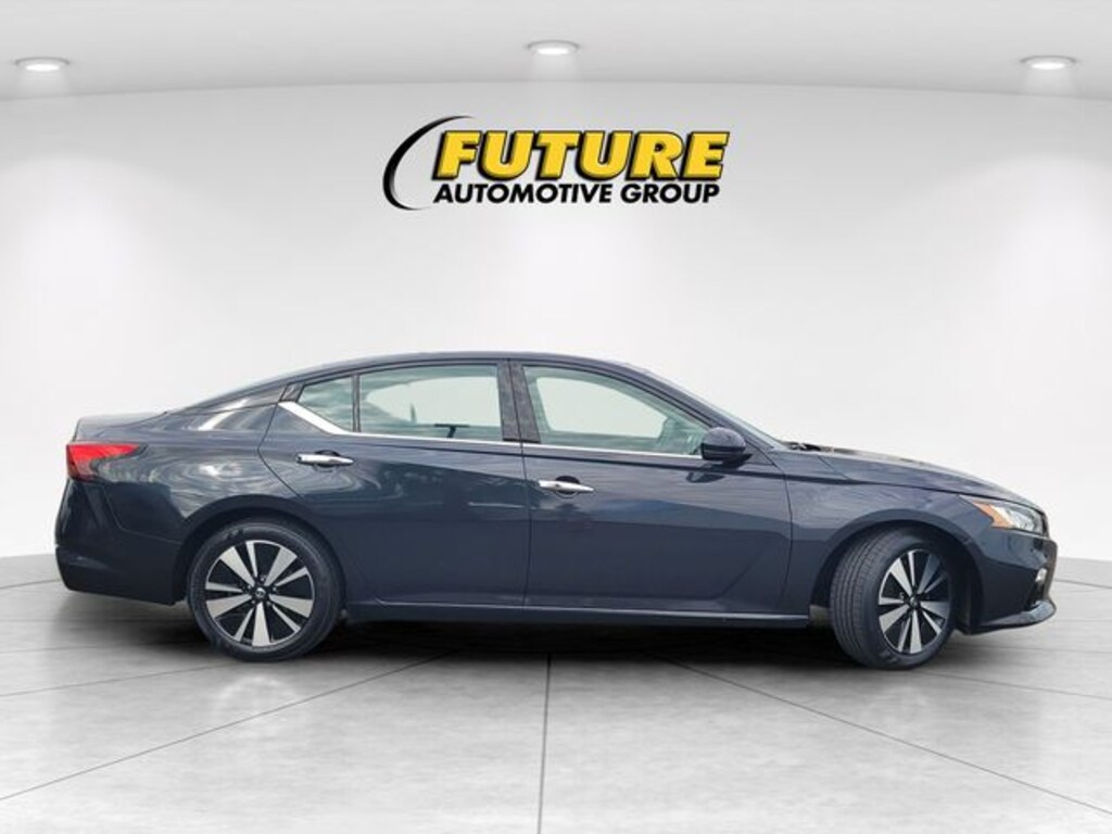 Used 2019 Nissan Altima 2.5 SV Sedan