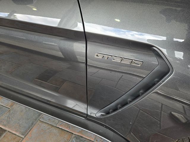 2016 Ford Mustang Shelby GT350R photo 3