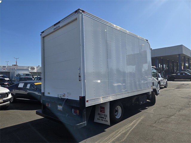 2019 Isuzu NPR photo 4