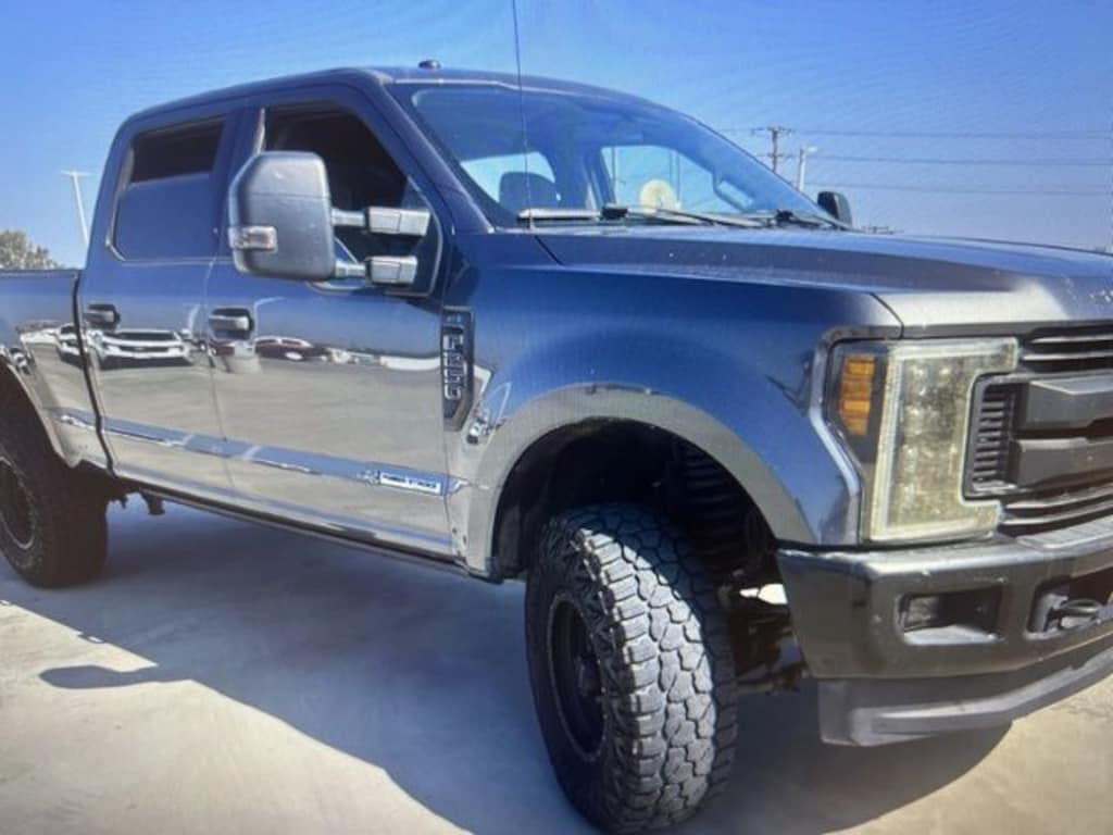 Used 2019 Ford F-250SD XLT Truck