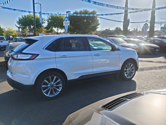 2018 Ford Edge Titanium photo 3